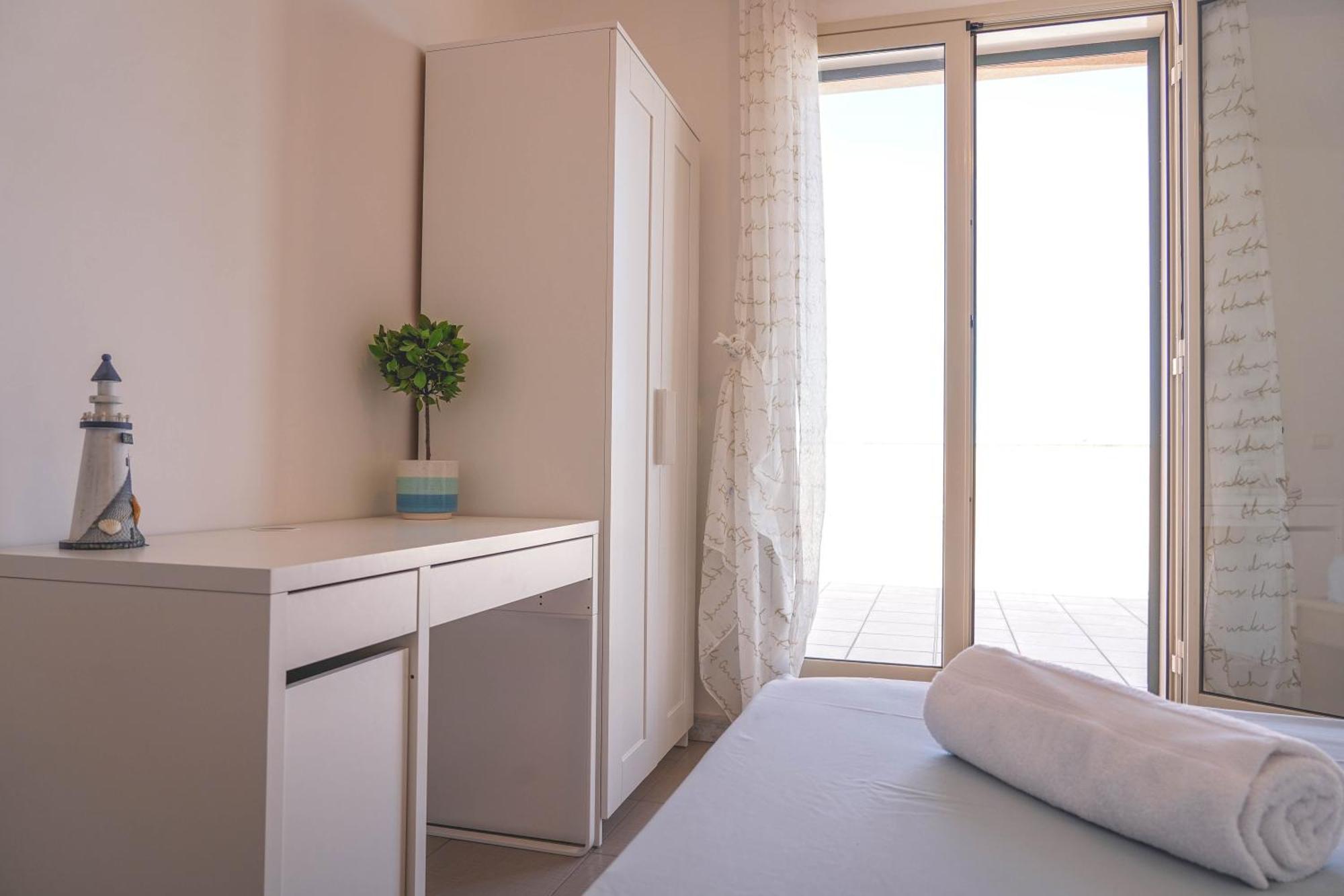Attico Terrazza Cielomare Seaview Apartment Pozzallo Exterior photo